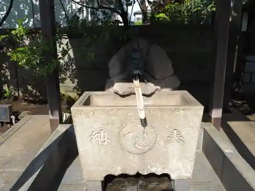 天沼熊野神社の手水舎