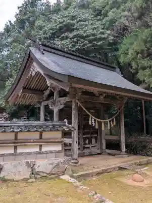 粟鹿神社の{uncategorized: "未分類", other: "その他", undefined: "問題あり", building: "その他建物", grave: "お墓", sacred_gate: "鳥居", guardian: "狛犬", statue: "像", buddha: "仏像", history: "歴史", nature: "自然", garden: "庭園", animal: "動物", pagoda: "塔", temizu: "手水舎", mountain_gate: "山門・神門", sanctuary: "本殿・本堂", subordinate: "末社・摂社", art: "芸術", scenery: "景色", jizo: "地蔵", ema: "絵馬", goshuin: "御朱印", omikuji: "おみくじ", items: "授与品その他", amulet: "お守り", goshuincho: "御朱印帳", eats: "食事", festival: "お祭り", votive_dance: "神楽", shichigosan: "七五三参", wedding: "結婚式", experience: "体験その他", initially: "初詣", around: "周辺", anti_infection: "感染症対策"}