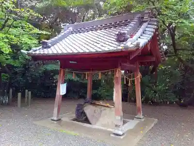 成石神社の手水舎