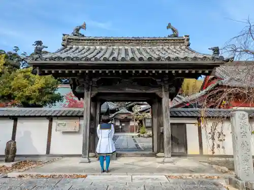 龍雲寺の山門・神門