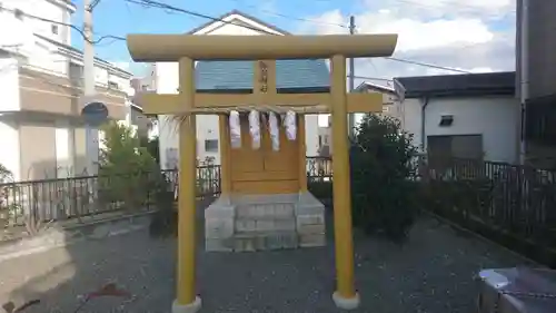 諏訪神社の鳥居