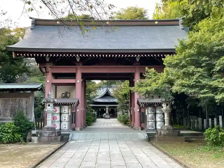 大宝八幡宮の山門・神門
