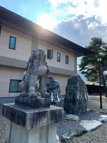 富良野神社の狛犬