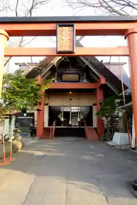 共栄稲荷神社の本殿・本堂