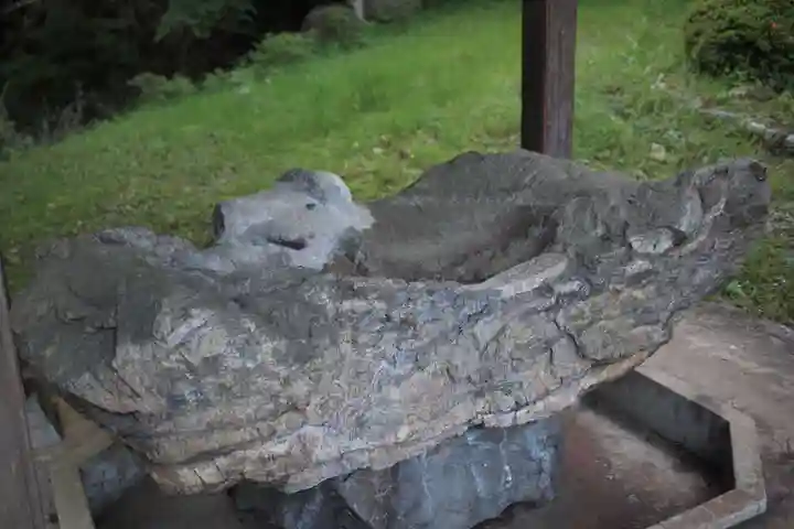 白鬚神社の手水舎