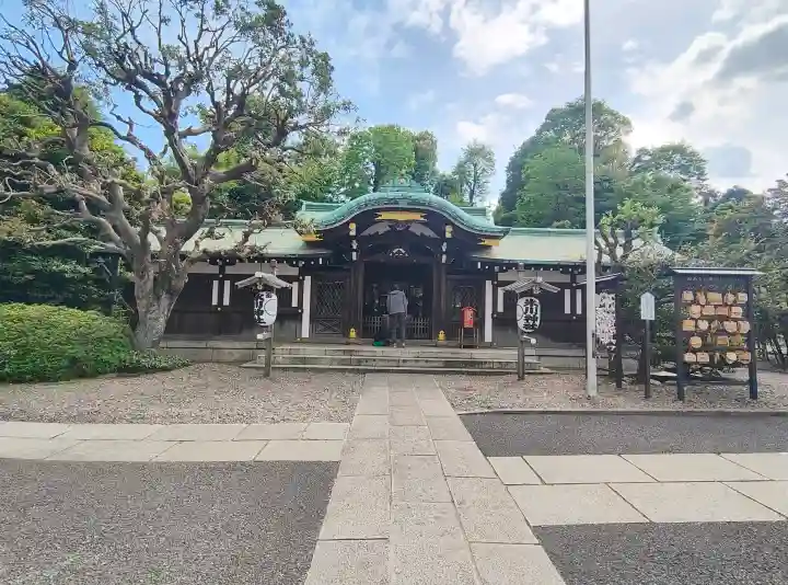 白金氷川神社の{uncategorized: "未分類", other: "その他", undefined: "問題あり", building: "その他建物", grave: "お墓", sacred_gate: "鳥居", guardian: "狛犬", statue: "像", buddha: "仏像", history: "歴史", nature: "自然", garden: "庭園", animal: "動物", pagoda: "塔", temizu: "手水舎", mountain_gate: "山門・神門", sanctuary: "本殿・本堂", subordinate: "末社・摂社", art: "芸術", scenery: "景色", jizo: "地蔵", ema: "絵馬", goshuin: "御朱印", omikuji: "おみくじ", items: "授与品その他", amulet: "お守り", goshuincho: "御朱印帳", eats: "食事", festival: "お祭り", votive_dance: "神楽", shichigosan: "七五三参", wedding: "結婚式", experience: "体験その他", initially: "初詣", around: "周辺", anti_infection: "感染症対策"}