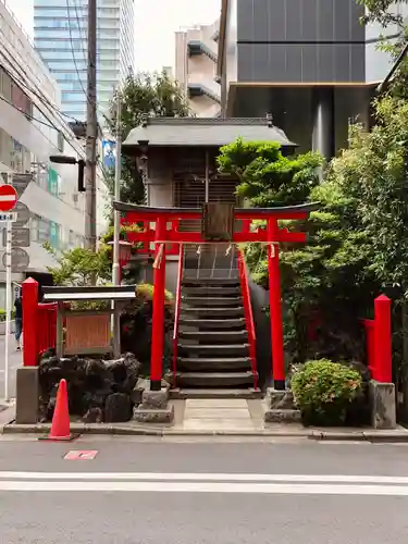 講武稲荷神社の鳥居
