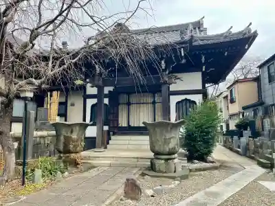 本寿寺の{uncategorized: "未分類", other: "その他", undefined: "問題あり", building: "その他建物", grave: "お墓", sacred_gate: "鳥居", guardian: "狛犬", statue: "像", buddha: "仏像", history: "歴史", nature: "自然", garden: "庭園", animal: "動物", pagoda: "塔", temizu: "手水舎", mountain_gate: "山門・神門", sanctuary: "本殿・本堂", subordinate: "末社・摂社", art: "芸術", scenery: "景色", jizo: "地蔵", ema: "絵馬", goshuin: "御朱印", omikuji: "おみくじ", items: "授与品その他", amulet: "お守り", goshuincho: "御朱印帳", eats: "食事", festival: "お祭り", votive_dance: "神楽", shichigosan: "七五三参", wedding: "結婚式", experience: "体験その他", initially: "初詣", around: "周辺", anti_infection: "感染症対策"}