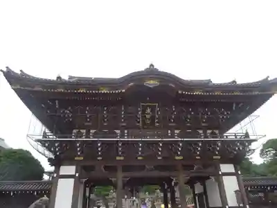 成田山新勝寺の山門・神門
