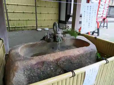 瀧泉寺(目黒不動尊)の手水舎