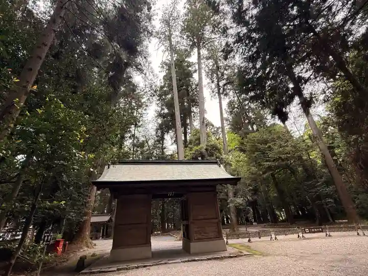 伊和神社の{uncategorized: "未分類", other: "その他", undefined: "問題あり", building: "その他建物", grave: "お墓", sacred_gate: "鳥居", guardian: "狛犬", statue: "像", buddha: "仏像", history: "歴史", nature: "自然", garden: "庭園", animal: "動物", pagoda: "塔", temizu: "手水舎", mountain_gate: "山門・神門", sanctuary: "本殿・本堂", subordinate: "末社・摂社", art: "芸術", scenery: "景色", jizo: "地蔵", ema: "絵馬", goshuin: "御朱印", omikuji: "おみくじ", items: "授与品その他", amulet: "お守り", goshuincho: "御朱印帳", eats: "食事", festival: "お祭り", votive_dance: "神楽", shichigosan: "七五三参", wedding: "結婚式", experience: "体験その他", initially: "初詣", around: "周辺", anti_infection: "感染症対策"}