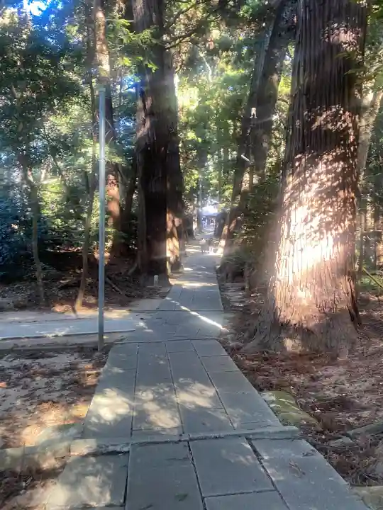 日吉神社の{uncategorized: "未分類", other: "その他", undefined: "問題あり", building: "その他建物", grave: "お墓", sacred_gate: "鳥居", guardian: "狛犬", statue: "像", buddha: "仏像", history: "歴史", nature: "自然", garden: "庭園", animal: "動物", pagoda: "塔", temizu: "手水舎", mountain_gate: "山門・神門", sanctuary: "本殿・本堂", subordinate: "末社・摂社", art: "芸術", scenery: "景色", jizo: "地蔵", ema: "絵馬", goshuin: "御朱印", omikuji: "おみくじ", items: "授与品その他", amulet: "お守り", goshuincho: "御朱印帳", eats: "食事", festival: "お祭り", votive_dance: "神楽", shichigosan: "七五三参", wedding: "結婚式", experience: "体験その他", initially: "初詣", around: "周辺", anti_infection: "感染症対策"}