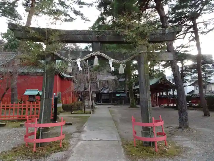 尾崎神社の鳥居