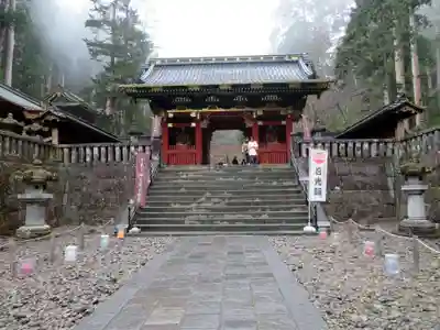 輪王寺の山門・神門