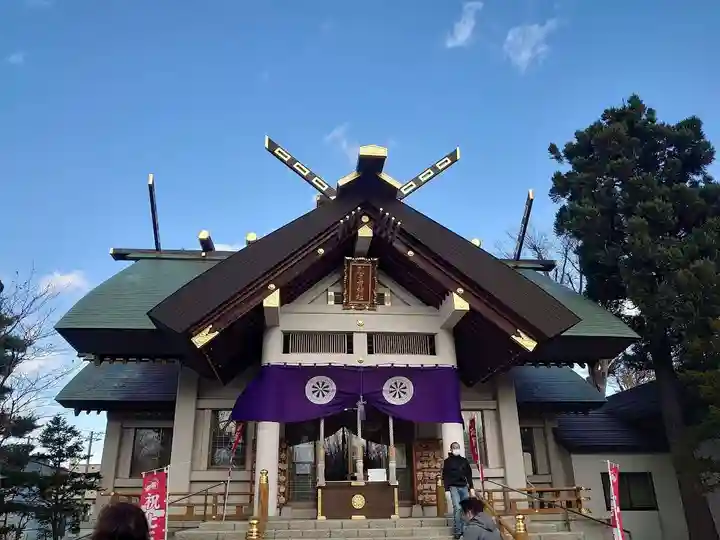烈々布神社の本殿・本堂