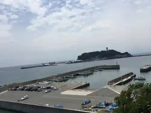 小動神社の景色