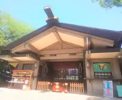 東郷神社の本殿・本堂