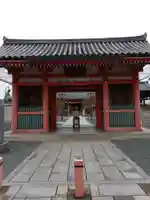 津観音の山門・神門