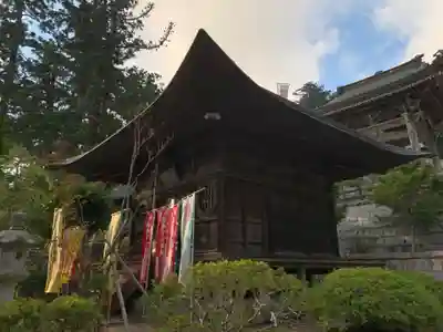 清澄寺の本殿・本堂