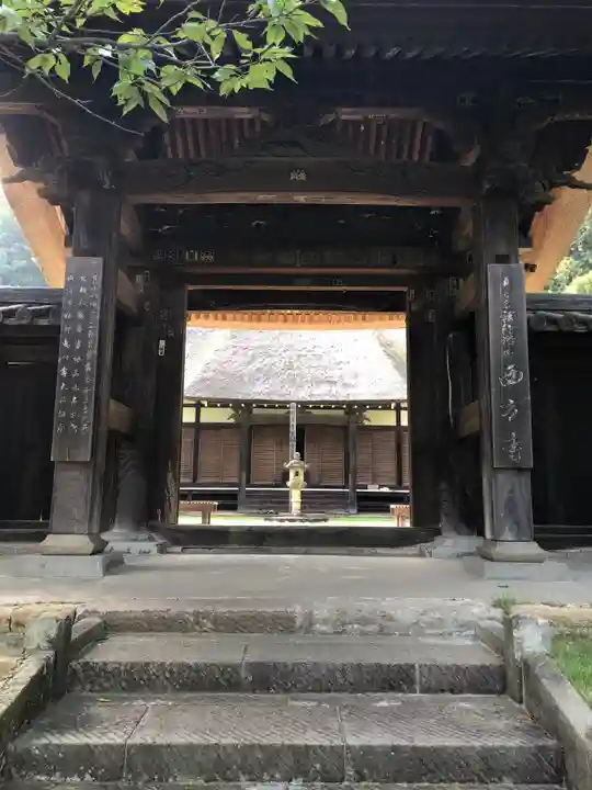 横浜 西方寺の山門・神門