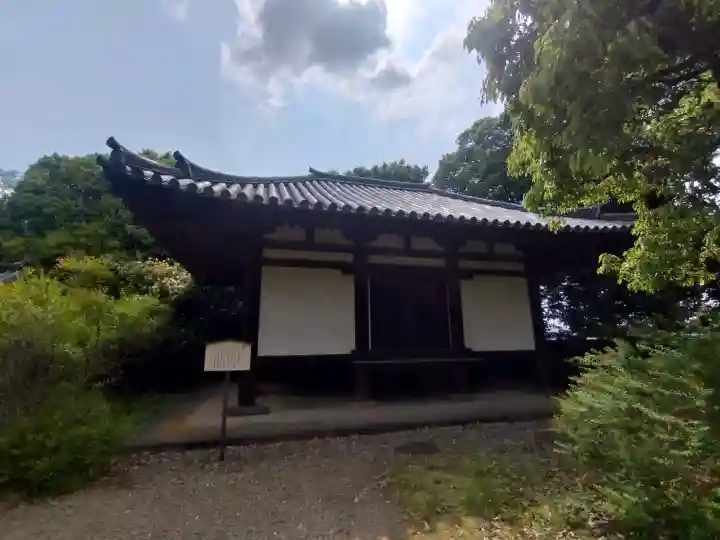 海龍王寺の{uncategorized: "未分類", other: "その他", undefined: "問題あり", building: "その他建物", grave: "お墓", sacred_gate: "鳥居", guardian: "狛犬", statue: "像", buddha: "仏像", history: "歴史", nature: "自然", garden: "庭園", animal: "動物", pagoda: "塔", temizu: "手水舎", mountain_gate: "山門・神門", sanctuary: "本殿・本堂", subordinate: "末社・摂社", art: "芸術", scenery: "景色", jizo: "地蔵", ema: "絵馬", goshuin: "御朱印", omikuji: "おみくじ", items: "授与品その他", amulet: "お守り", goshuincho: "御朱印帳", eats: "食事", festival: "お祭り", votive_dance: "神楽", shichigosan: "七五三参", wedding: "結婚式", experience: "体験その他", initially: "初詣", around: "周辺", anti_infection: "感染症対策"}