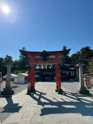 箭弓稲荷神社の{uncategorized: "未分類", other: "その他", undefined: "問題あり", building: "その他建物", grave: "お墓", sacred_gate: "鳥居", guardian: "狛犬", statue: "像", buddha: "仏像", history: "歴史", nature: "自然", garden: "庭園", animal: "動物", pagoda: "塔", temizu: "手水舎", mountain_gate: "山門・神門", sanctuary: "本殿・本堂", subordinate: "末社・摂社", art: "芸術", scenery: "景色", jizo: "地蔵", ema: "絵馬", goshuin: "御朱印", omikuji: "おみくじ", items: "授与品その他", amulet: "お守り", goshuincho: "御朱印帳", eats: "食事", festival: "お祭り", votive_dance: "神楽", shichigosan: "七五三参", wedding: "結婚式", experience: "体験その他", initially: "初詣", around: "周辺", anti_infection: "感染症対策"}