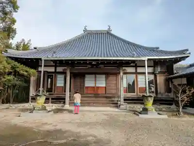 正覚寺の本殿・本堂