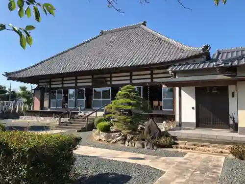 報恩寺の本殿