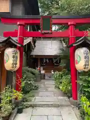 五十稲荷神社(栄寿稲荷神社)の鳥居