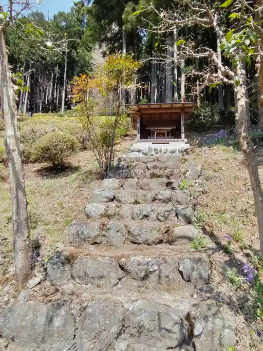 雲慶院の末社・摂社