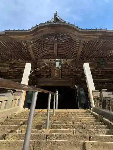 芝山仁王尊 観音教寺の本殿・本堂