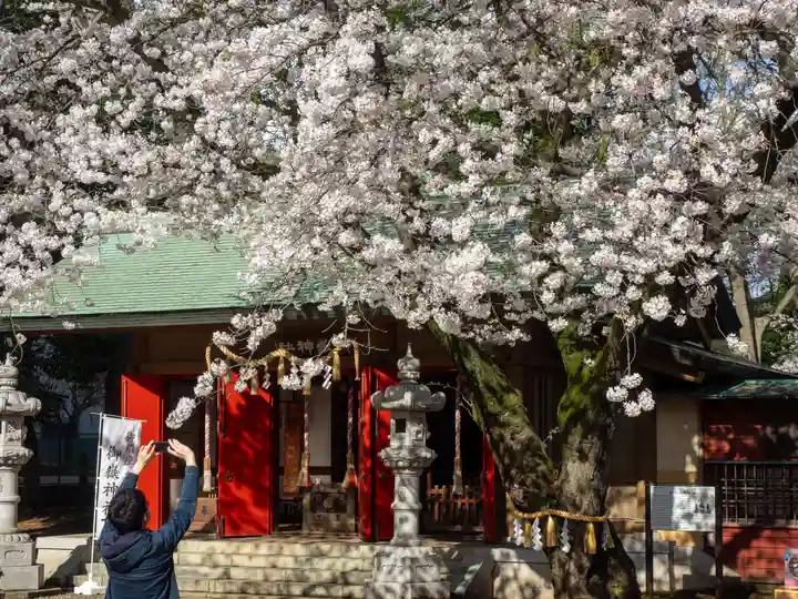 前原御嶽神社の本殿・本堂