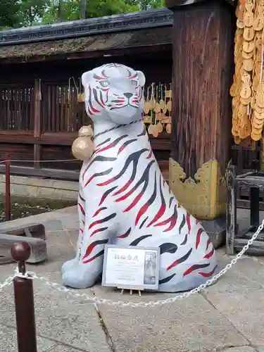 豊国神社の像