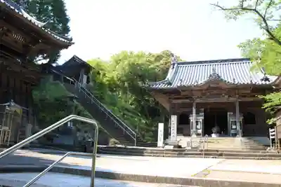 熊谷寺の本殿・本堂