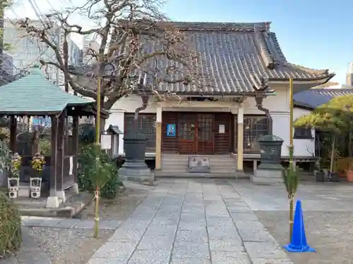 法善寺の本殿・本堂