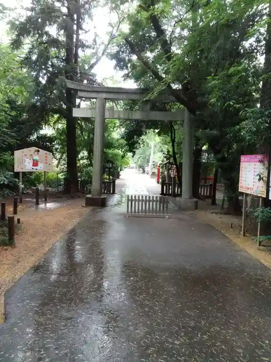 岩槻久伊豆神社の鳥居