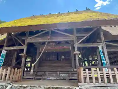 摩氣神社の本殿・本堂