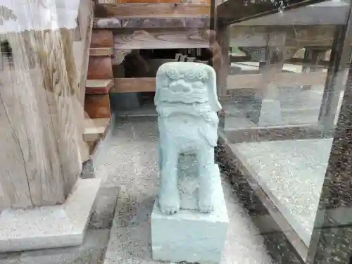 鰀目嶽神社の{uncategorized: "未分類", other: "その他", undefined: "問題あり", building: "その他建物", grave: "お墓", sacred_gate: "鳥居", guardian: "狛犬", statue: "像", buddha: "仏像", history: "歴史", nature: "自然", garden: "庭園", animal: "動物", pagoda: "塔", temizu: "手水舎", mountain_gate: "山門・神門", sanctuary: "本殿・本堂", subordinate: "末社・摂社", art: "芸術", scenery: "景色", jizo: "地蔵", ema: "絵馬", goshuin: "御朱印", omikuji: "おみくじ", items: "授与品その他", amulet: "お守り", goshuincho: "御朱印帳", eats: "食事", festival: "お祭り", votive_dance: "神楽", shichigosan: "七五三参", wedding: "結婚式", experience: "体験その他", initially: "初詣", around: "周辺", anti_infection: "感染症対策"}