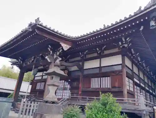妙蓮寺の本殿・本堂
