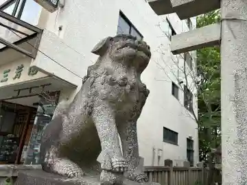 天御中主神社の{uncategorized: "未分類", other: "その他", undefined: "問題あり", building: "その他建物", grave: "お墓", sacred_gate: "鳥居", guardian: "狛犬", statue: "像", buddha: "仏像", history: "歴史", nature: "自然", garden: "庭園", animal: "動物", pagoda: "塔", temizu: "手水舎", mountain_gate: "山門・神門", sanctuary: "本殿・本堂", subordinate: "末社・摂社", art: "芸術", scenery: "景色", jizo: "地蔵", ema: "絵馬", goshuin: "御朱印", omikuji: "おみくじ", items: "授与品その他", amulet: "お守り", goshuincho: "御朱印帳", eats: "食事", festival: "お祭り", votive_dance: "神楽", shichigosan: "七五三参", wedding: "結婚式", experience: "体験その他", initially: "初詣", around: "周辺", anti_infection: "感染症対策"}