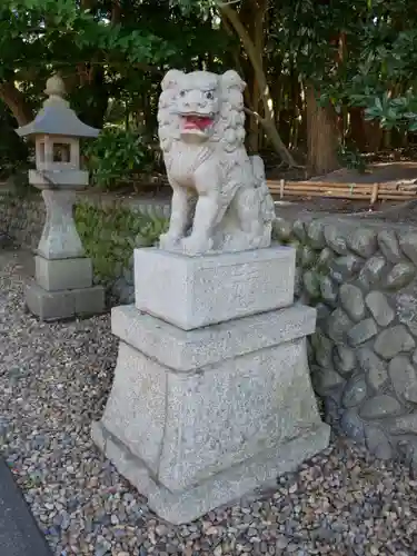 白羽神社の狛犬