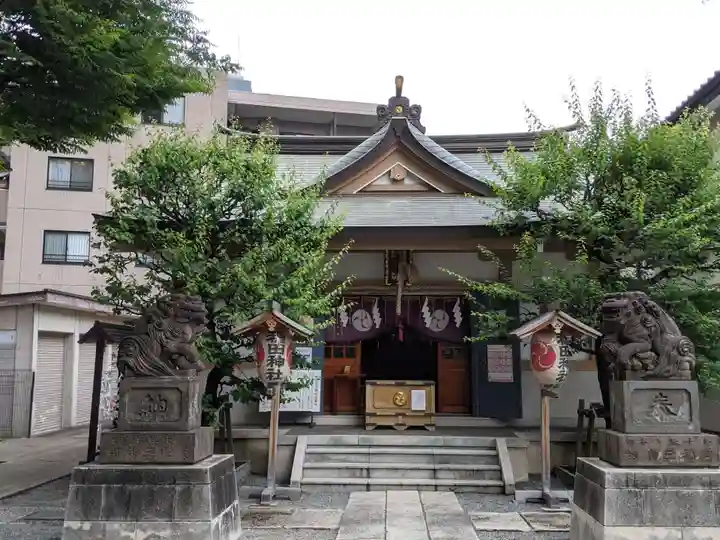 穏田神社の本殿・本堂