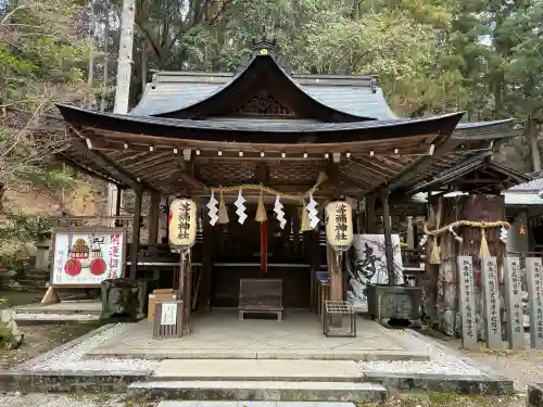 等彌神社の{uncategorized: "未分類", other: "その他", undefined: "問題あり", building: "その他建物", grave: "お墓", sacred_gate: "鳥居", guardian: "狛犬", statue: "像", buddha: "仏像", history: "歴史", nature: "自然", garden: "庭園", animal: "動物", pagoda: "塔", temizu: "手水舎", mountain_gate: "山門・神門", sanctuary: "本殿・本堂", subordinate: "末社・摂社", art: "芸術", scenery: "景色", jizo: "地蔵", ema: "絵馬", goshuin: "御朱印", omikuji: "おみくじ", items: "授与品その他", amulet: "お守り", goshuincho: "御朱印帳", eats: "食事", festival: "お祭り", votive_dance: "神楽", shichigosan: "七五三参", wedding: "結婚式", experience: "体験その他", initially: "初詣", around: "周辺", anti_infection: "感染症対策"}