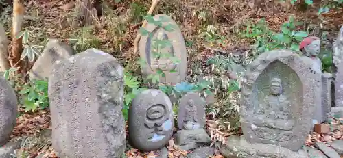 大崎八幡宮の像