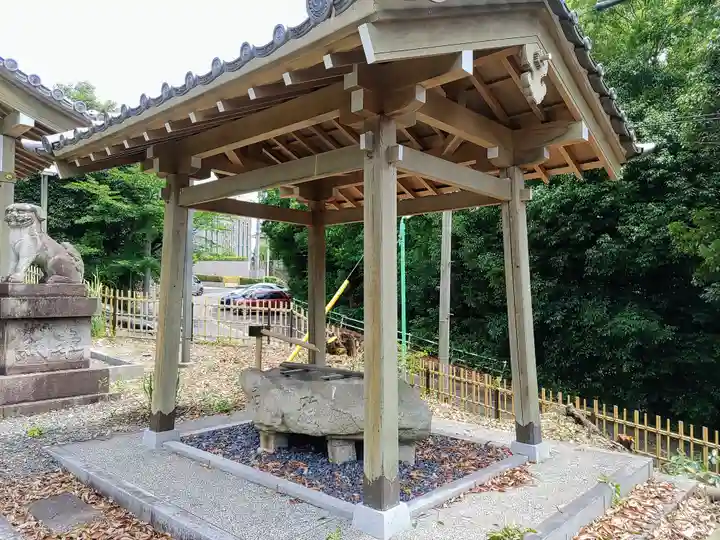 八事御嶽神社の手水舎
