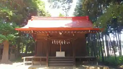 中里氷川神社の本殿・本堂