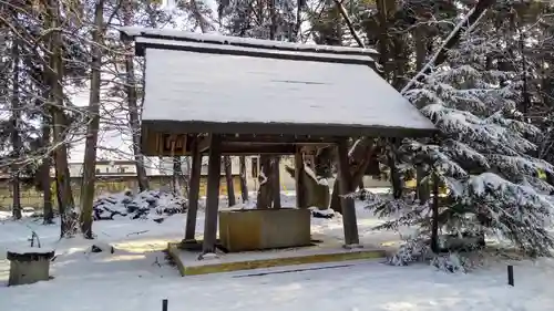 東川神社の手水舎