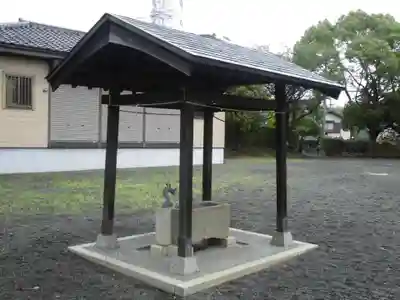上恩田杉山神社の手水舎