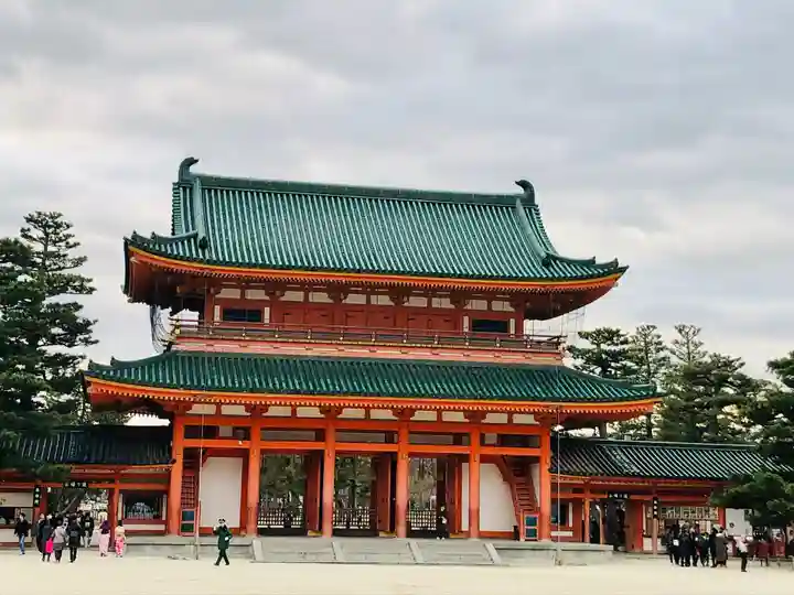 平安神宮の山門・神門
