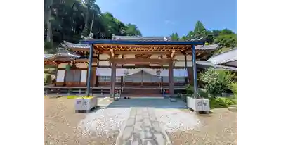 霊泉寺の本殿・本堂